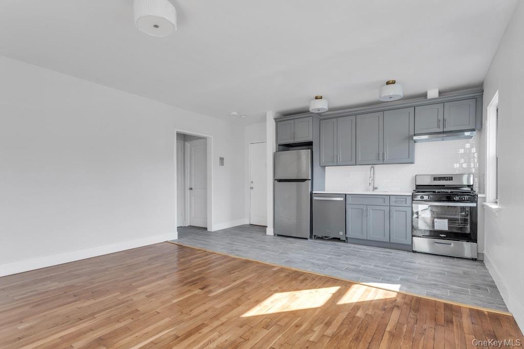 6 Brown Avenue Unit: A