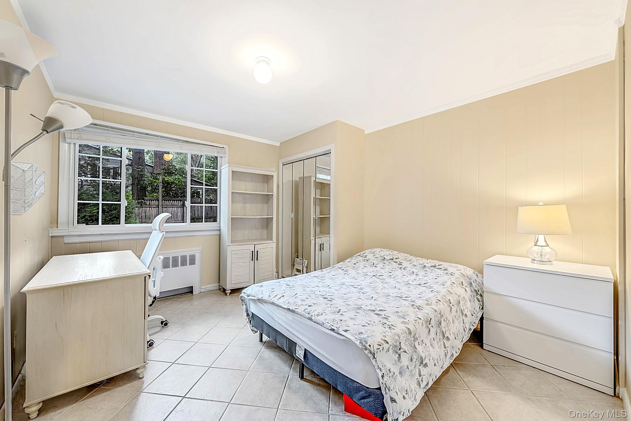 10 Highwood Road