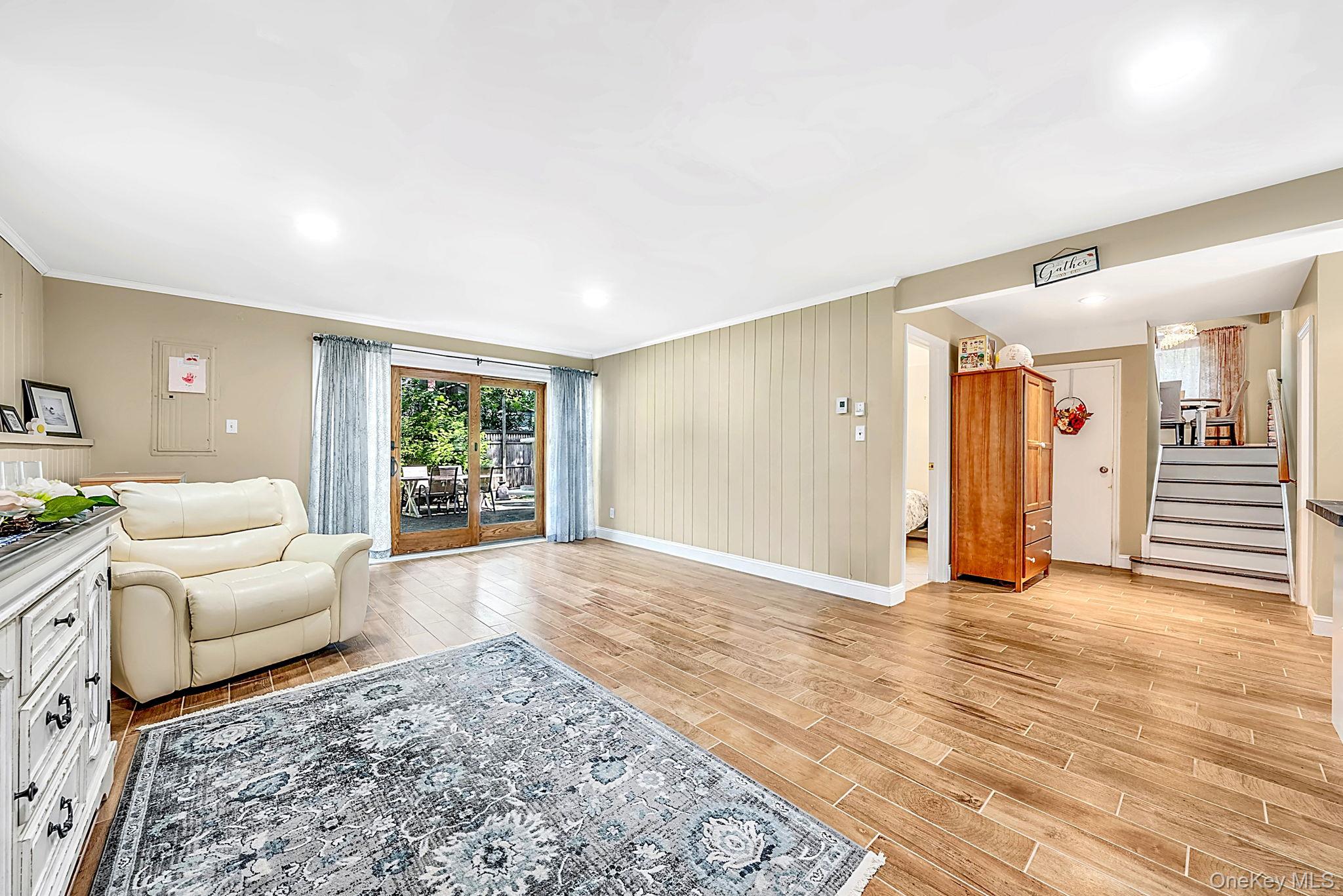 10 Highwood Road