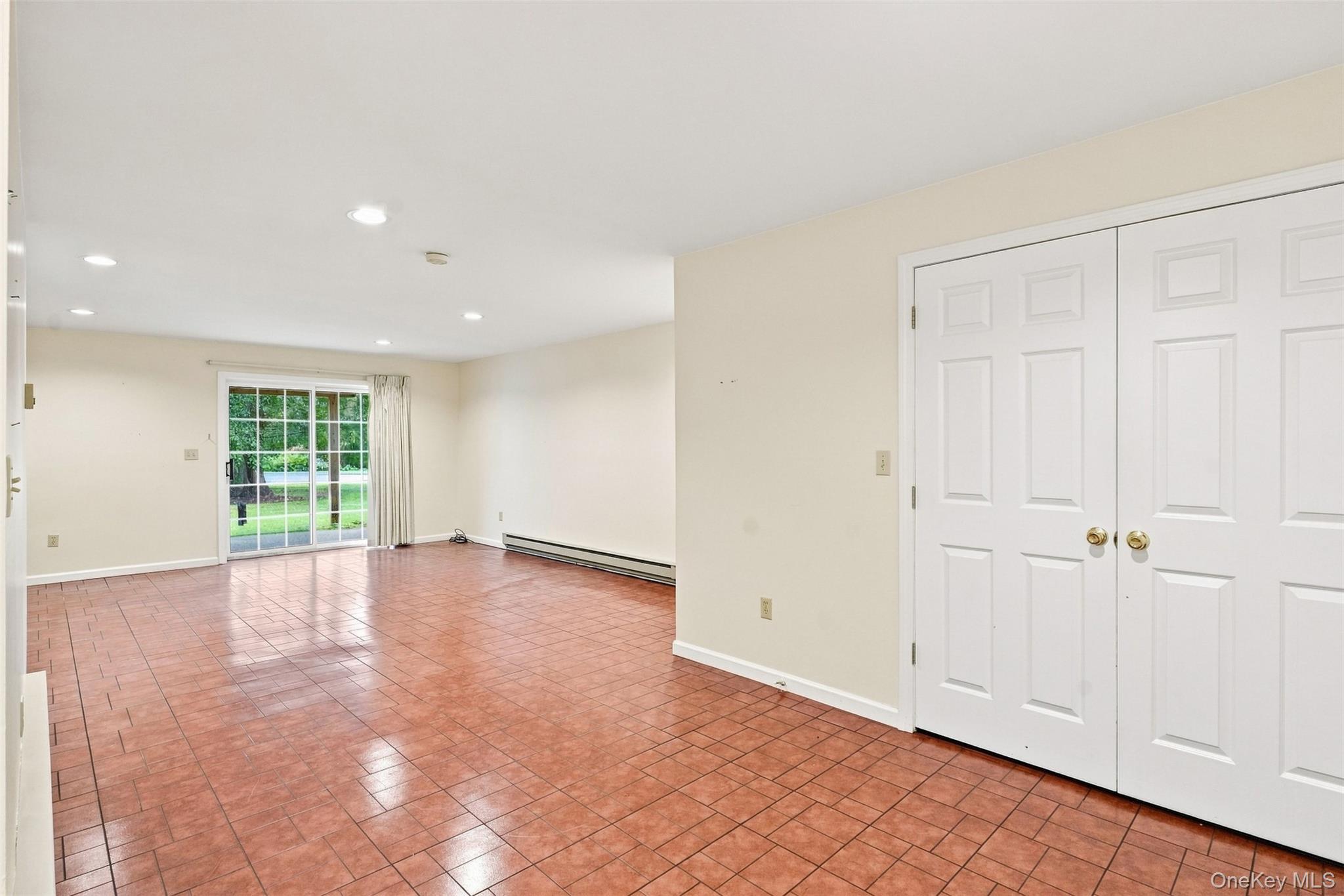 103 Kensington Court