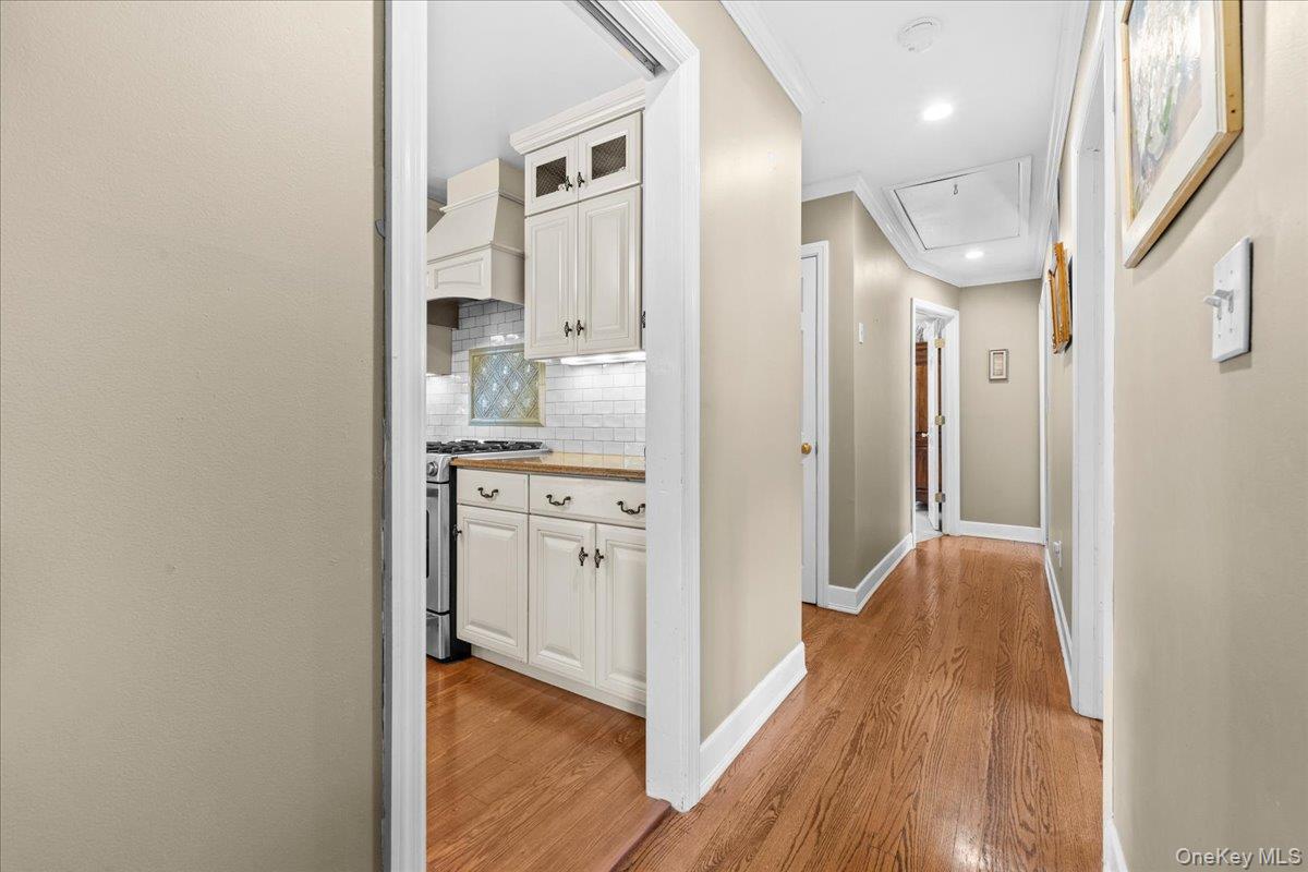 15 Robinson Avenue