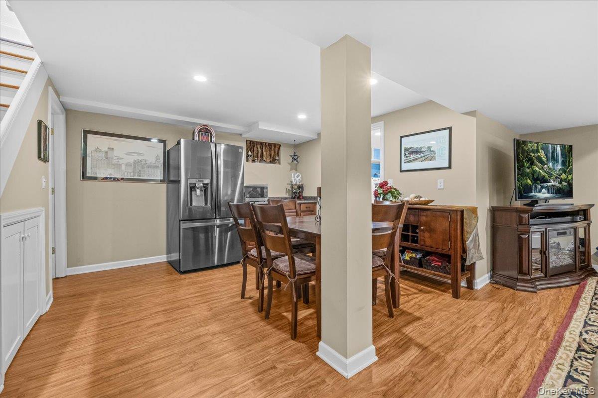 15 Robinson Avenue