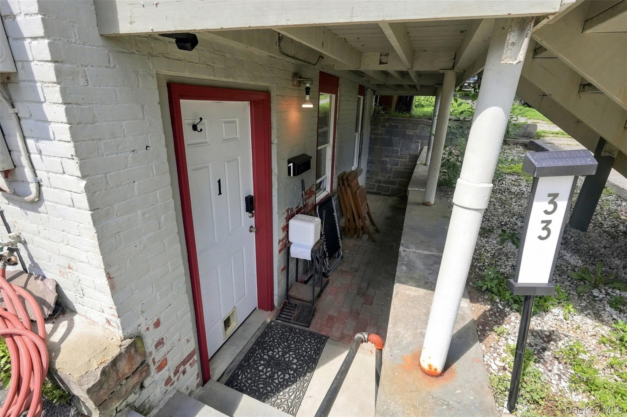 33 Hone Street