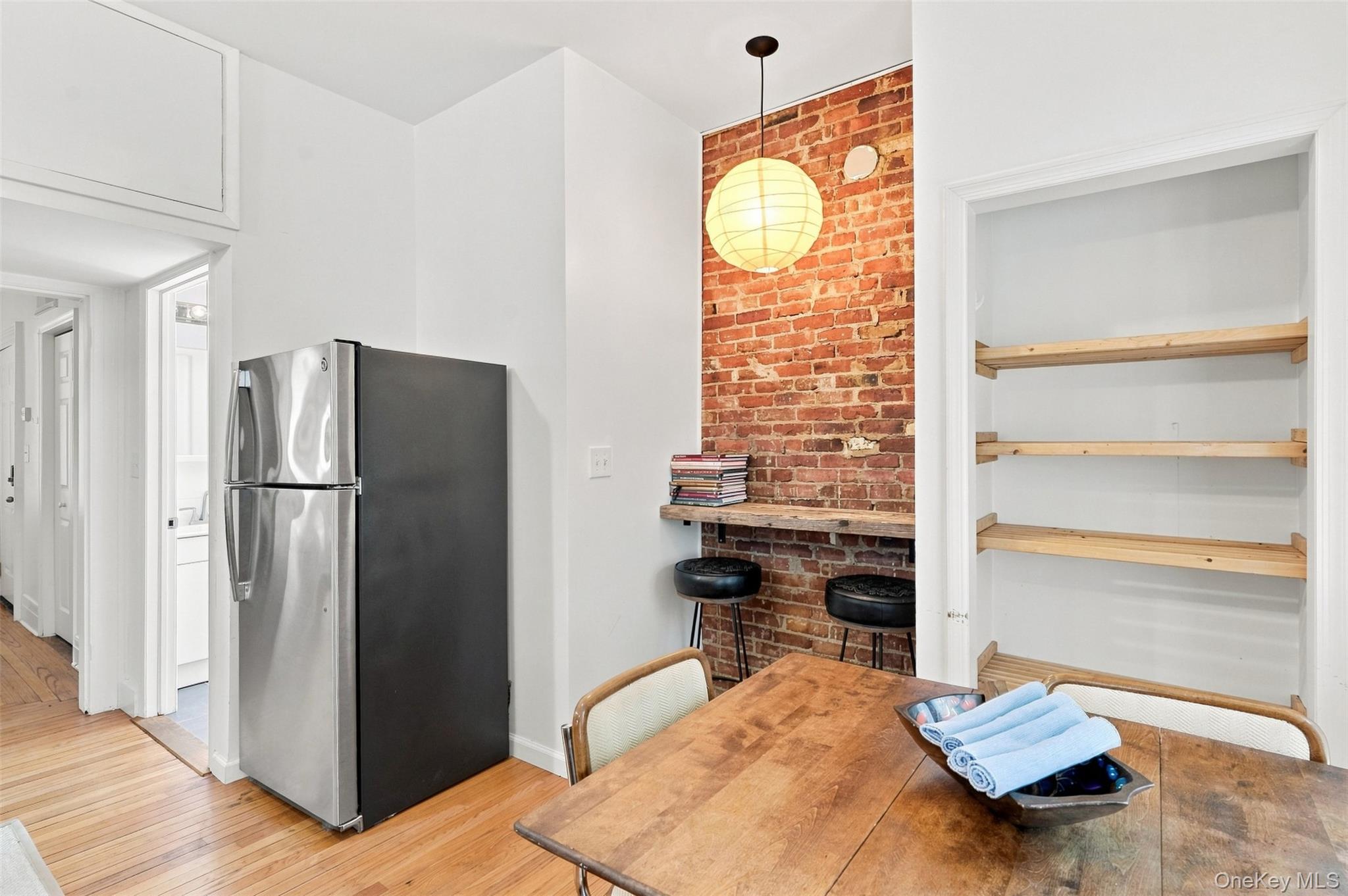 33 Hone Street
