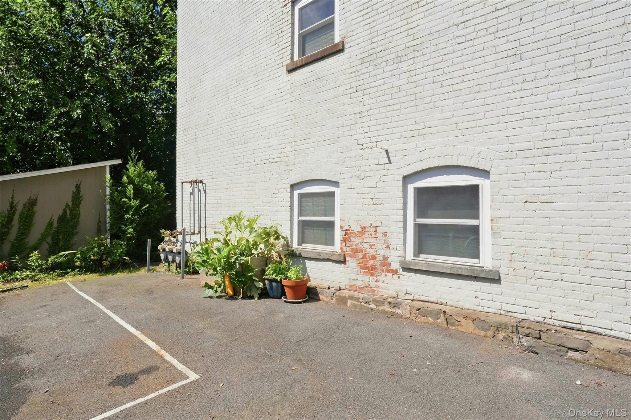 33 Hone Street