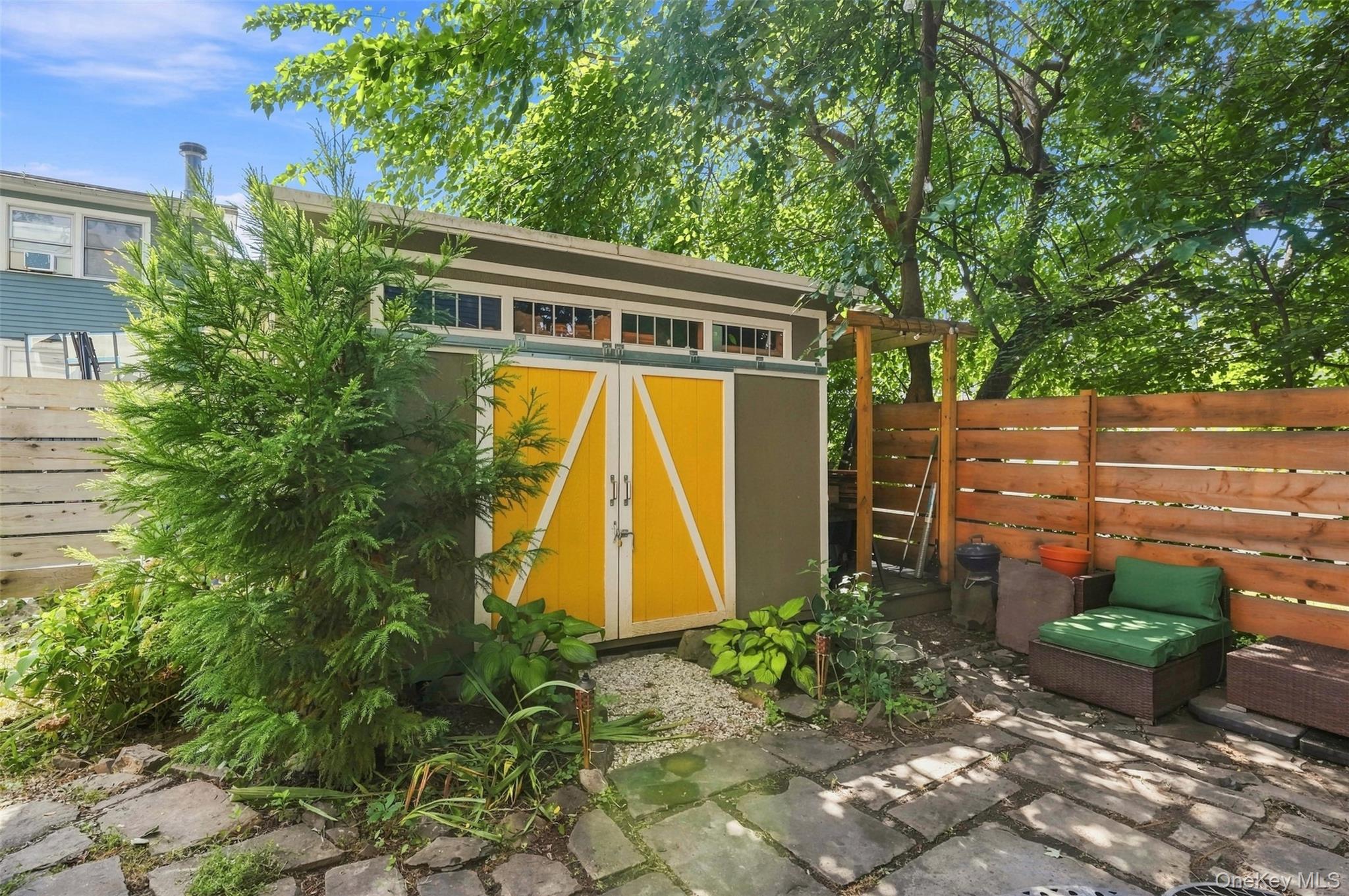 33 Hone Street