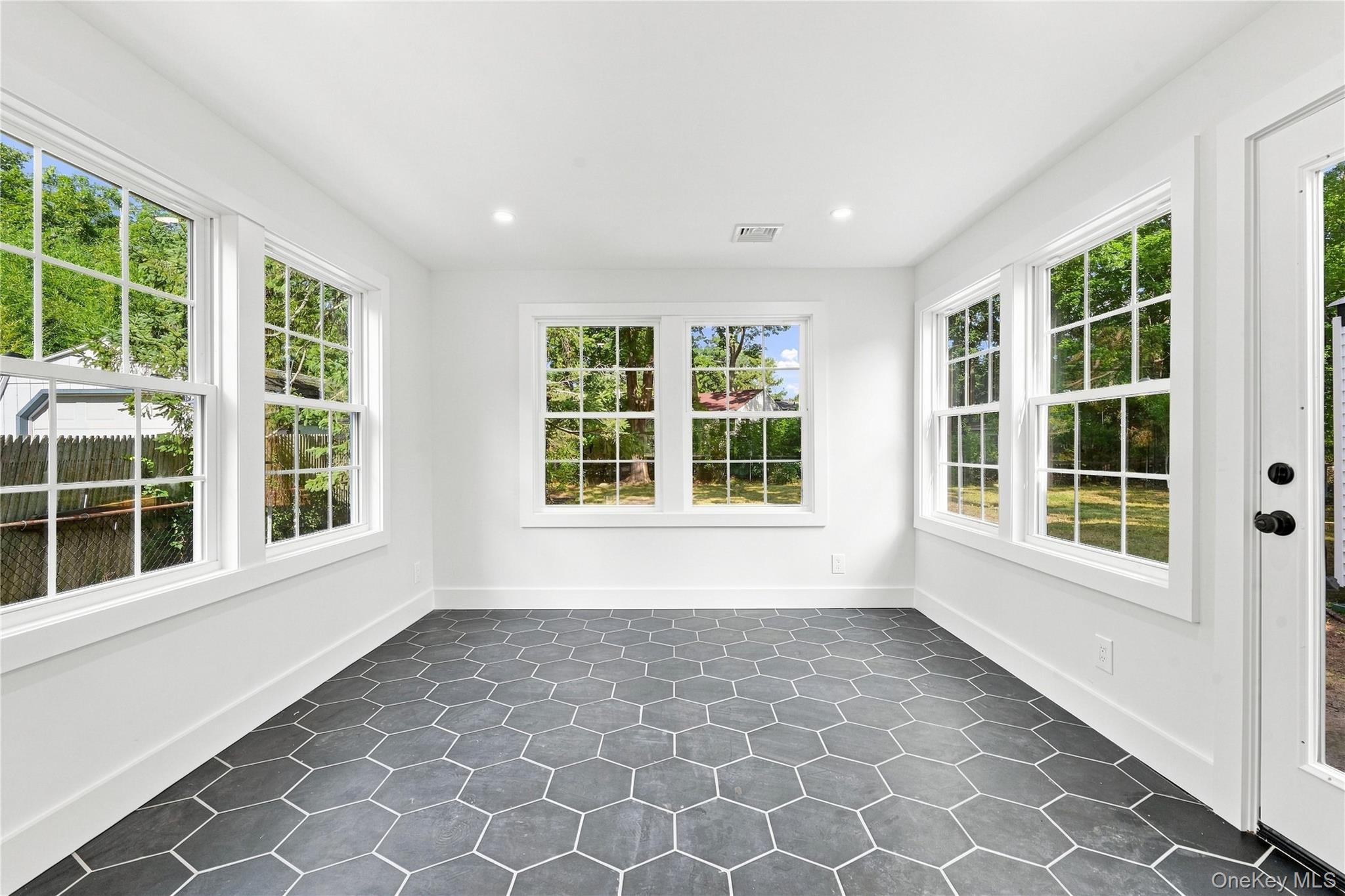 13 Campbell Lane