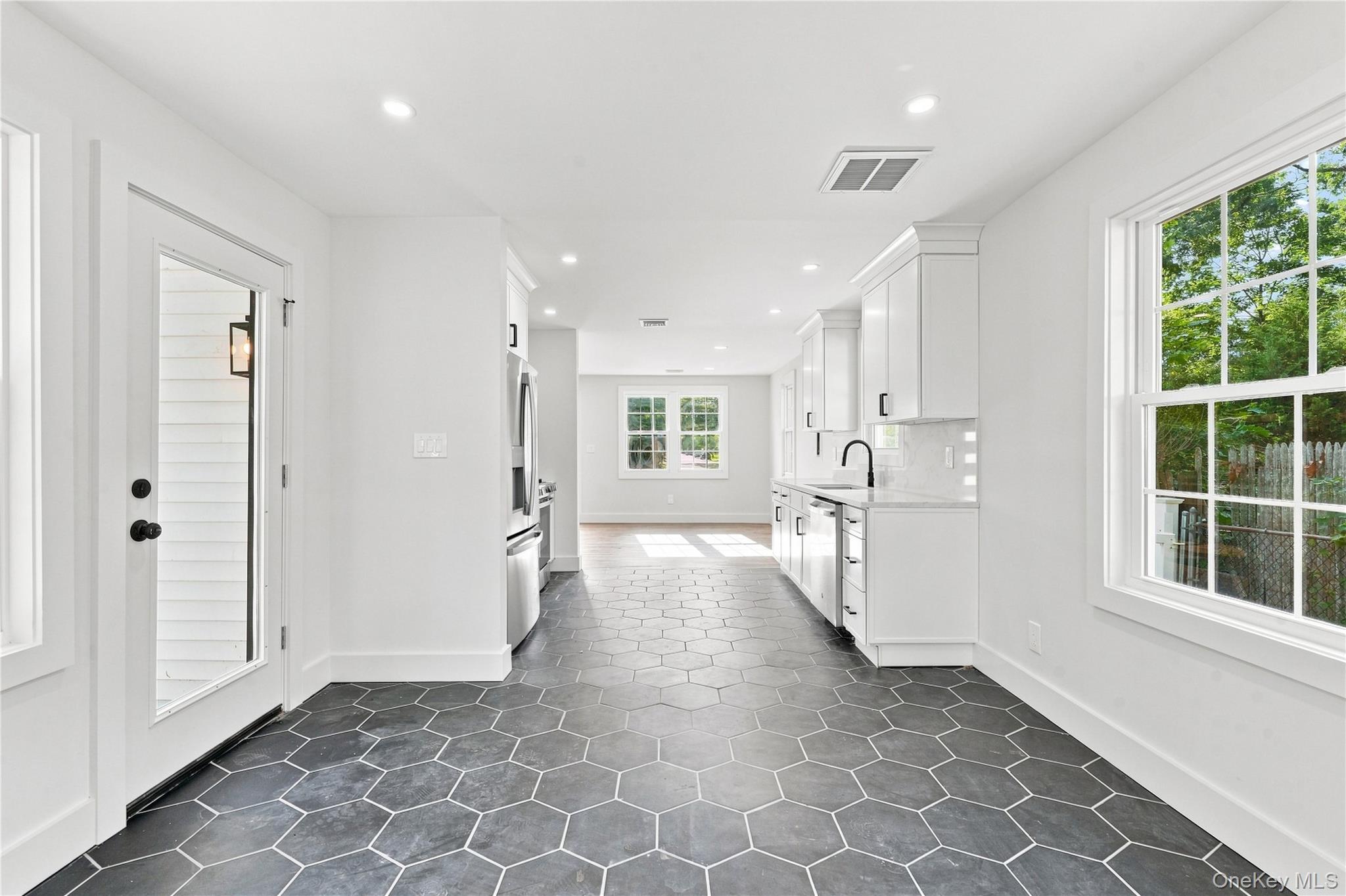 13 Campbell Lane