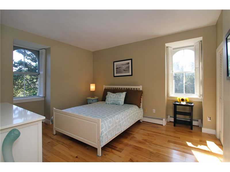 72 WEBSTER Street 6