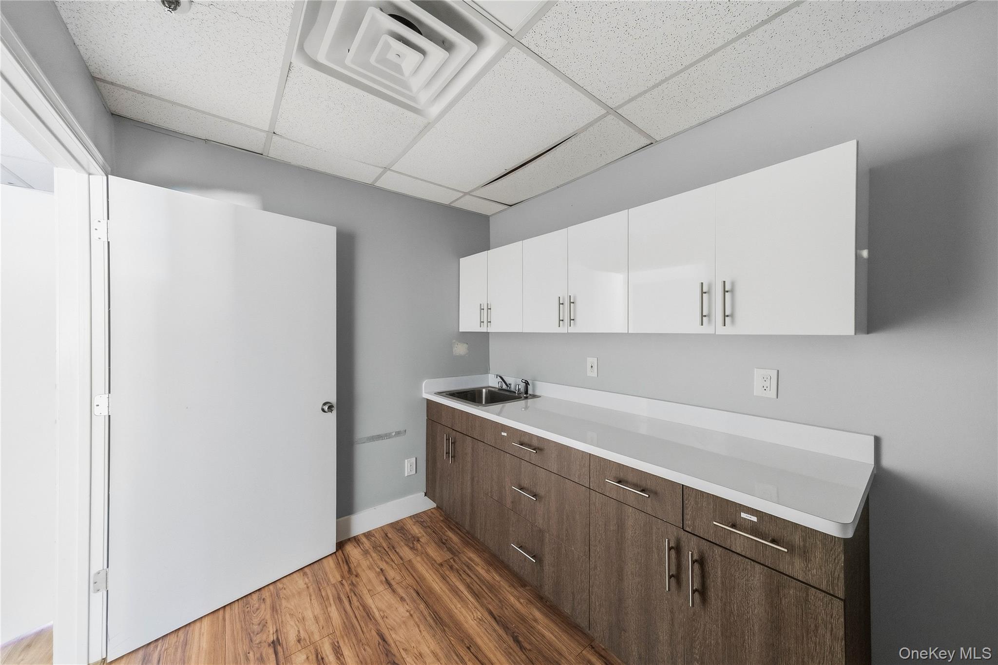 118 River Road Unit: 11-12