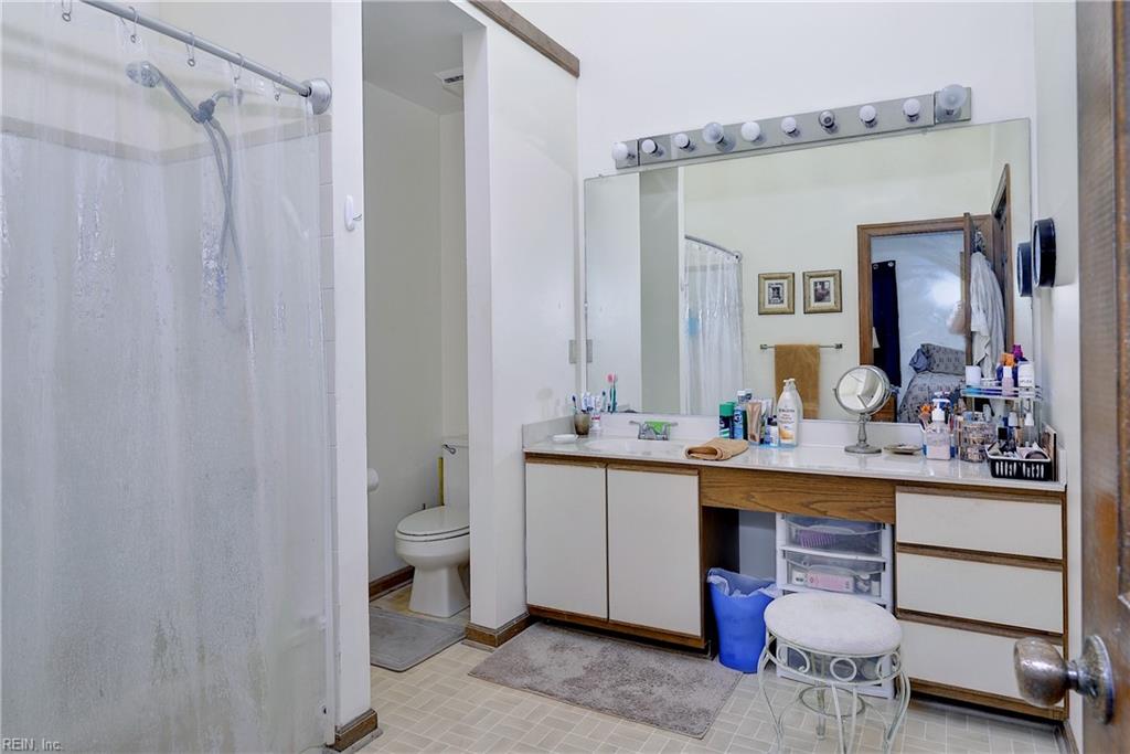 2322 Croix DR