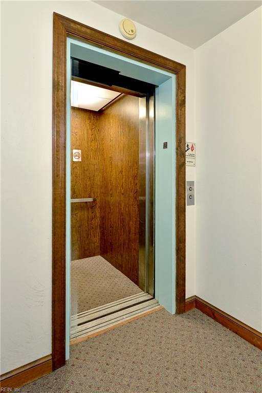 2322 Croix DR