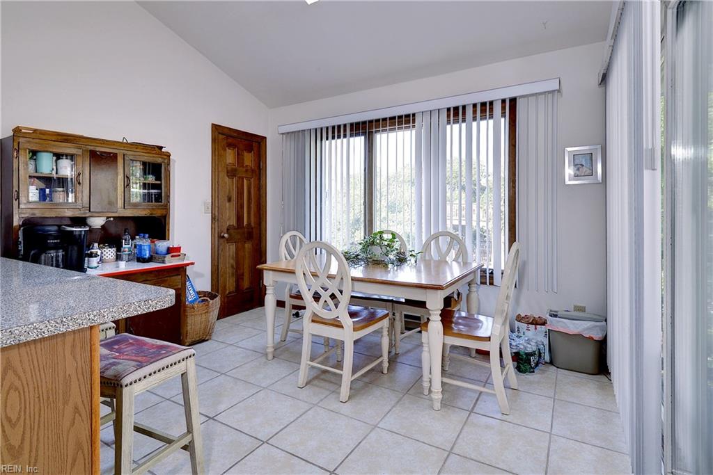 2322 Croix DR