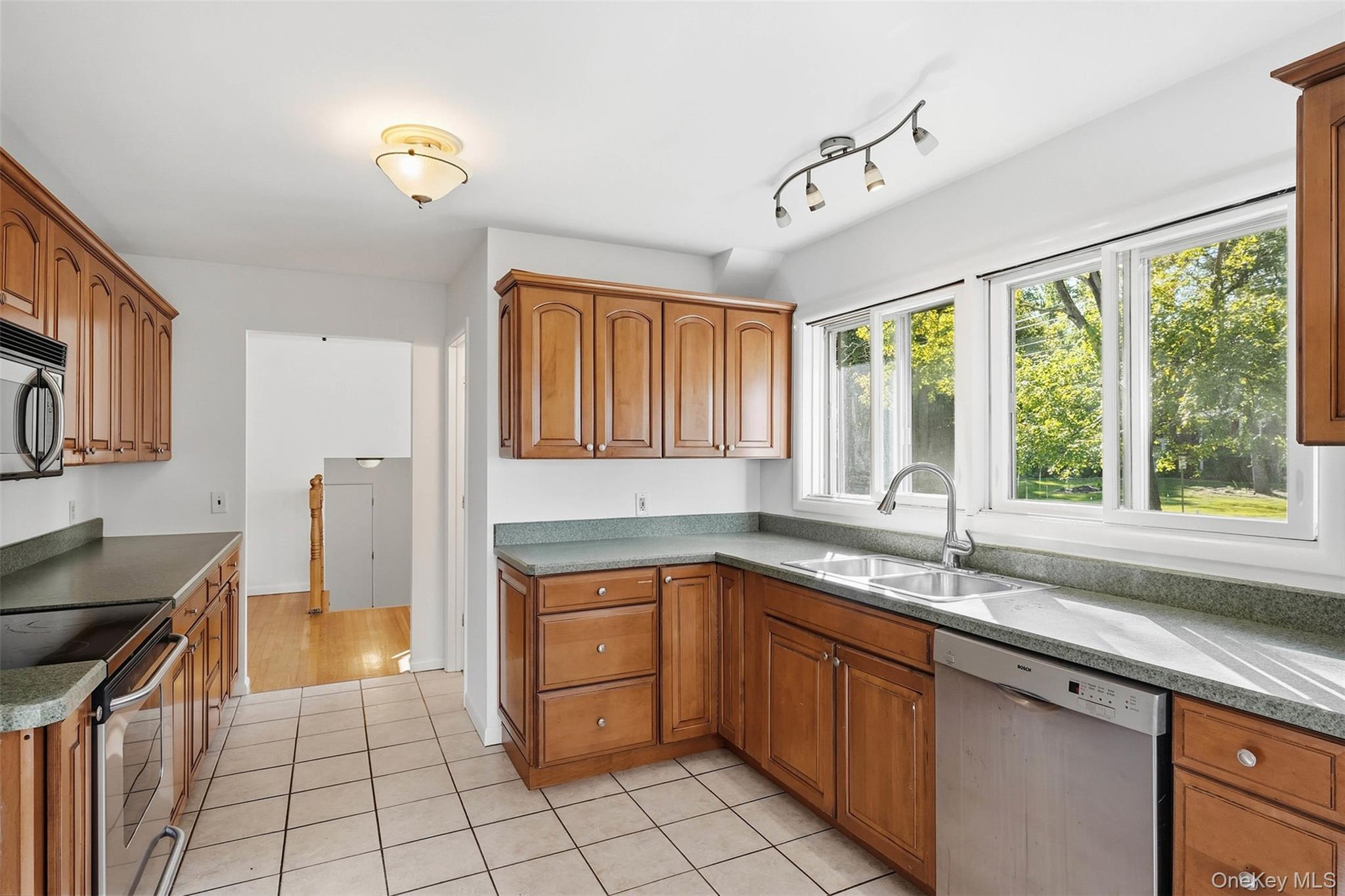 19 Miron Drive