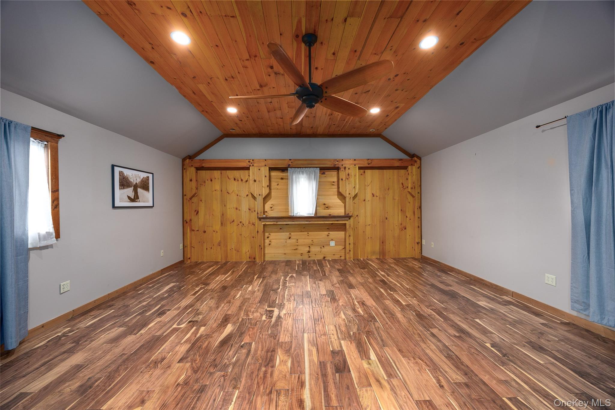 162 Crum Elbow Road