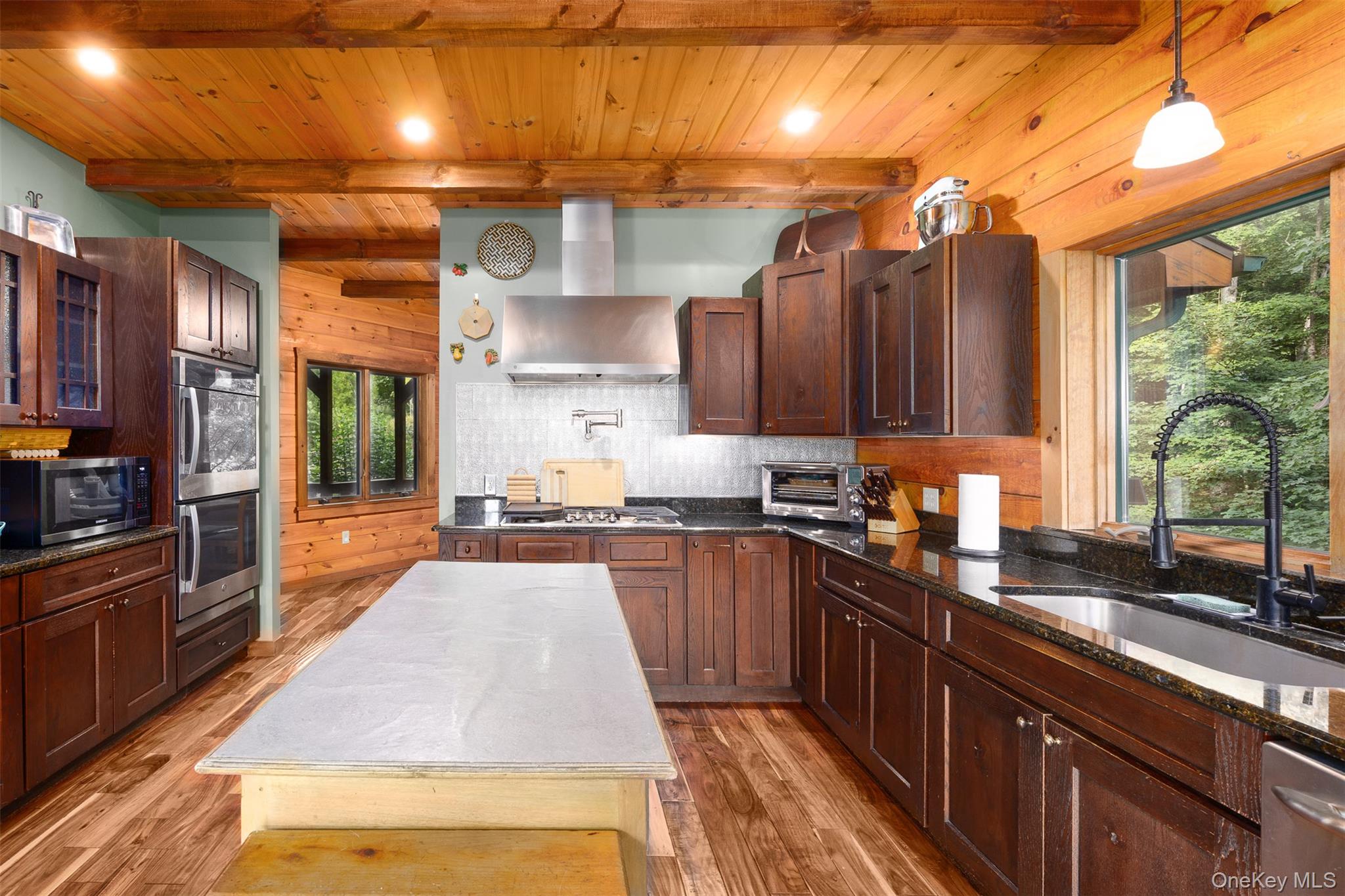 162 Crum Elbow Road