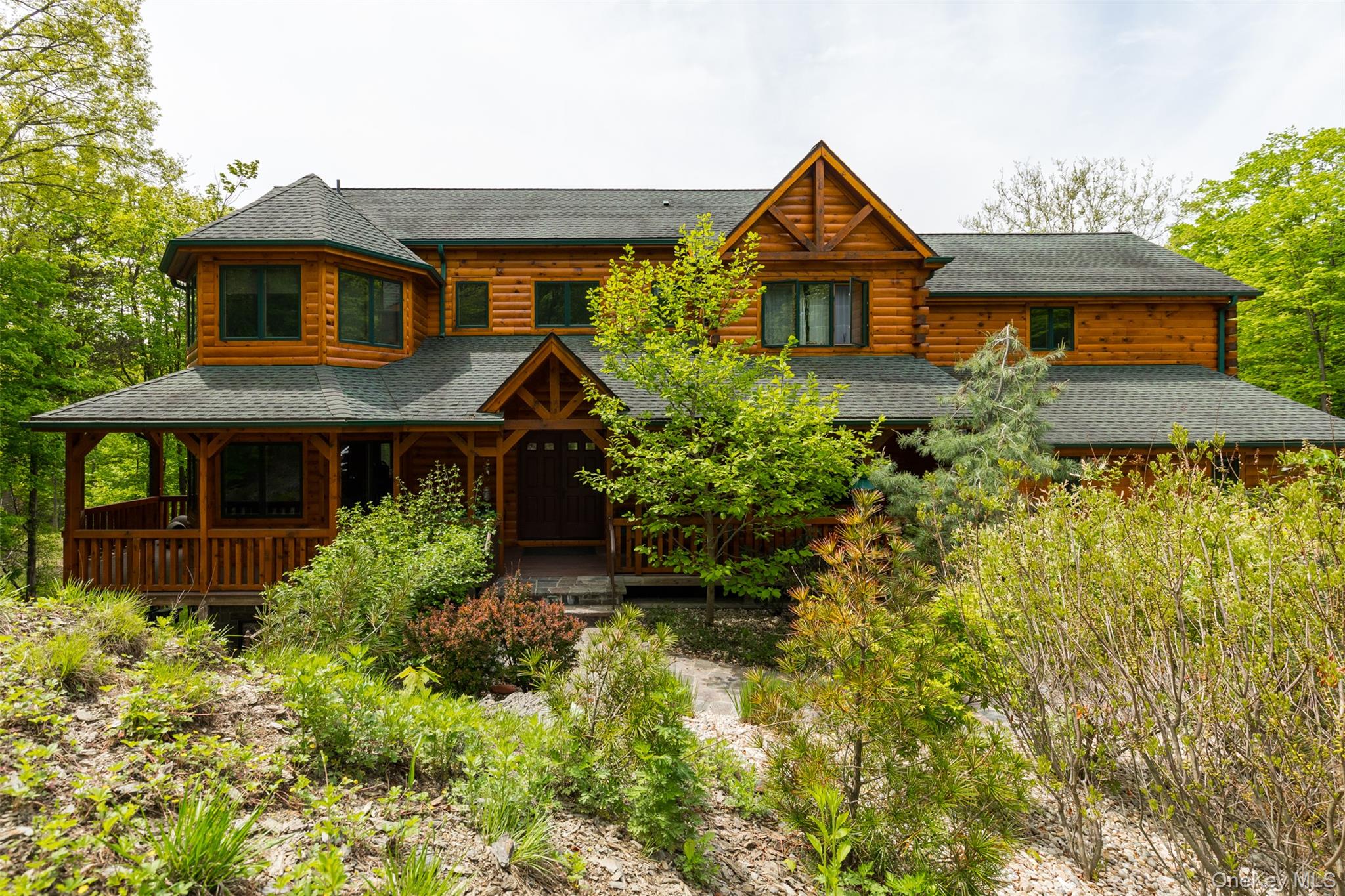 162 Crum Elbow Road