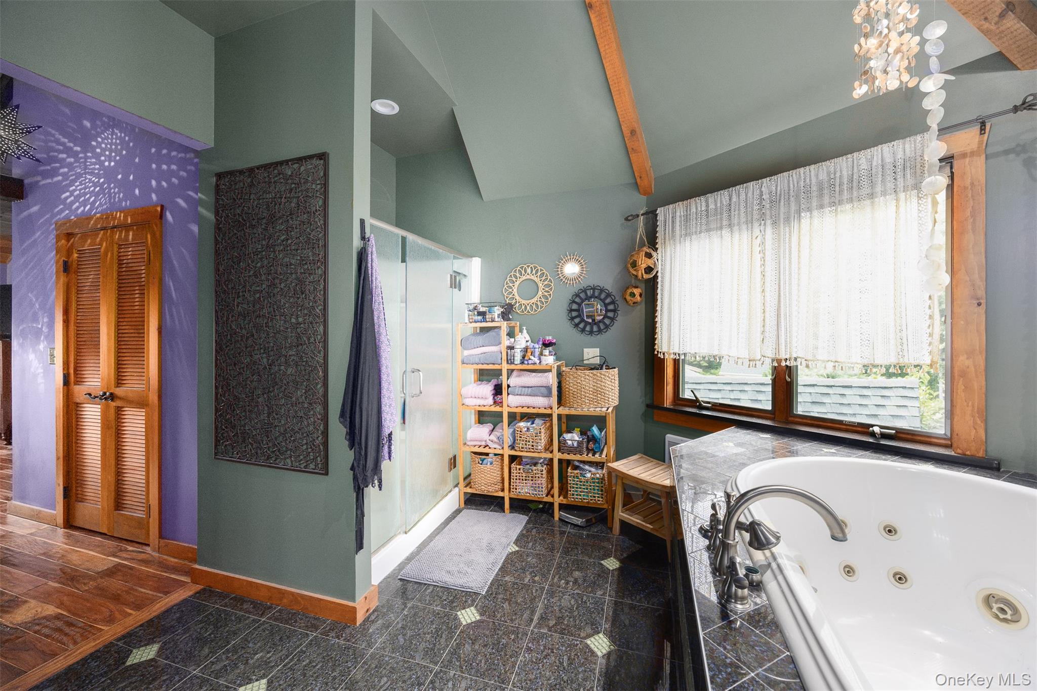 162 Crum Elbow Road