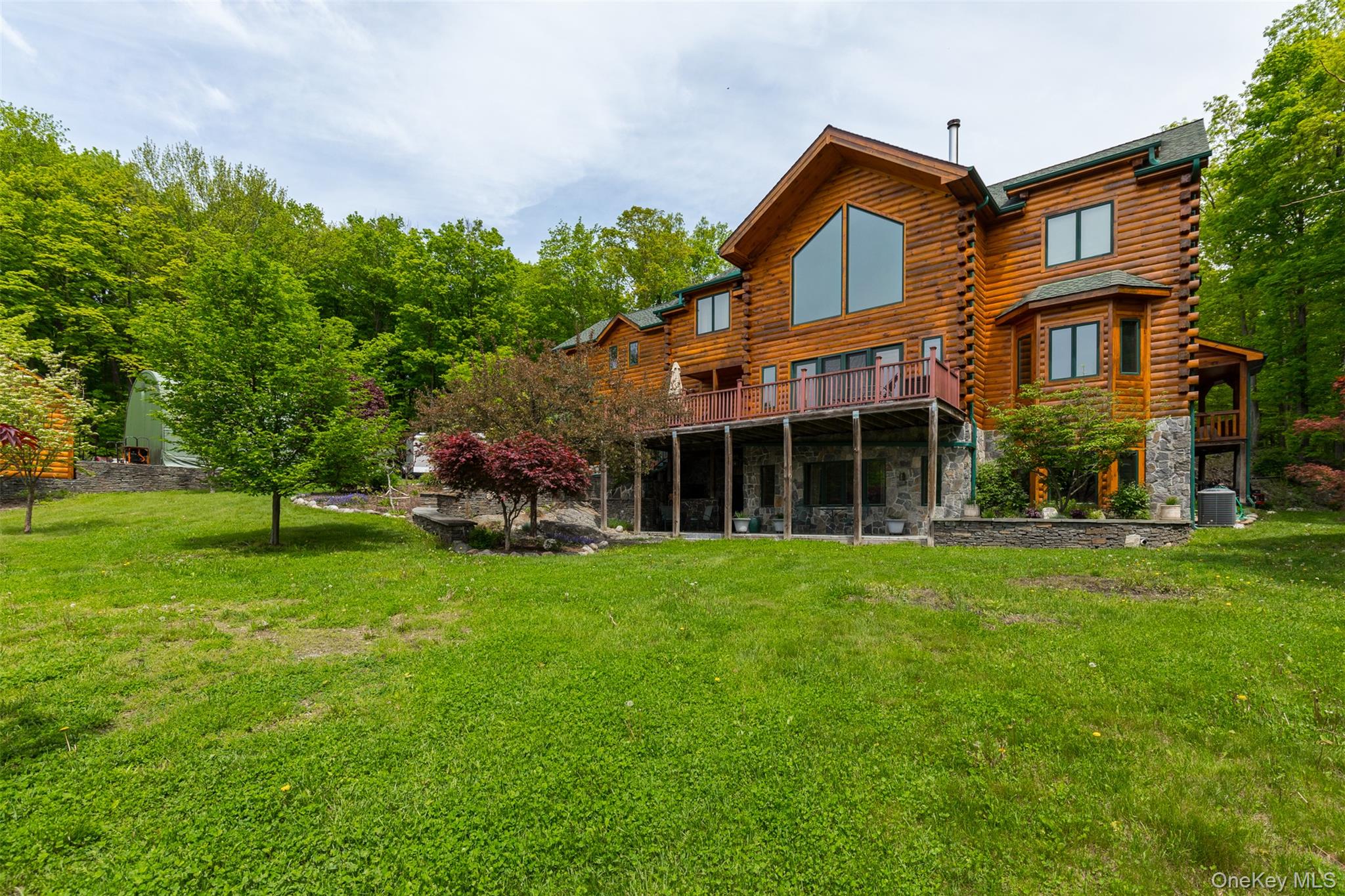162 Crum Elbow Road