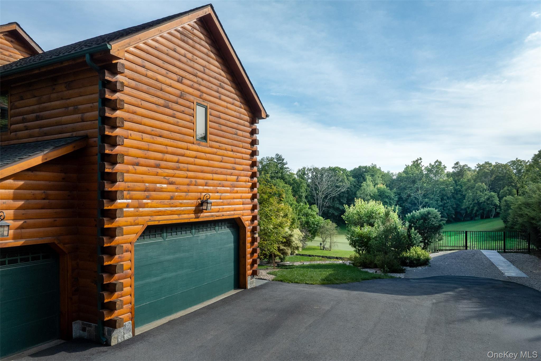 162 Crum Elbow Road