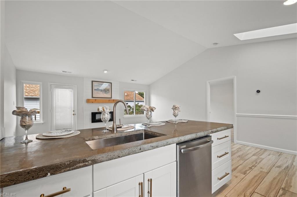 2310 Starfish RD 301