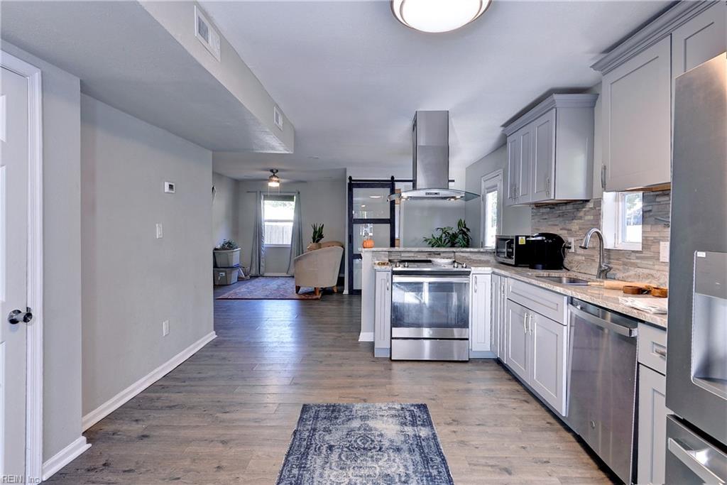 362 Wakefield AVE