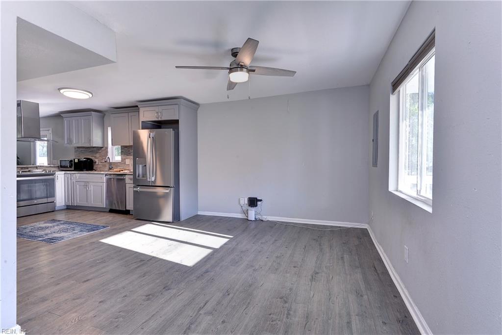 362 Wakefield AVE