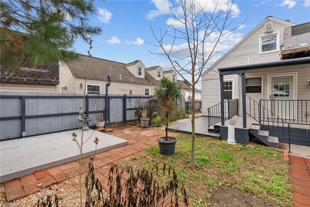 4829 Texas AVE