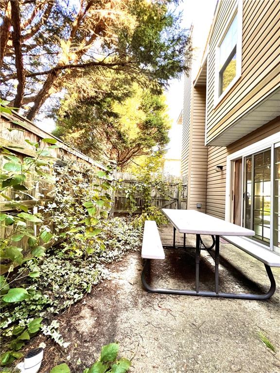 624 Ridge CIR