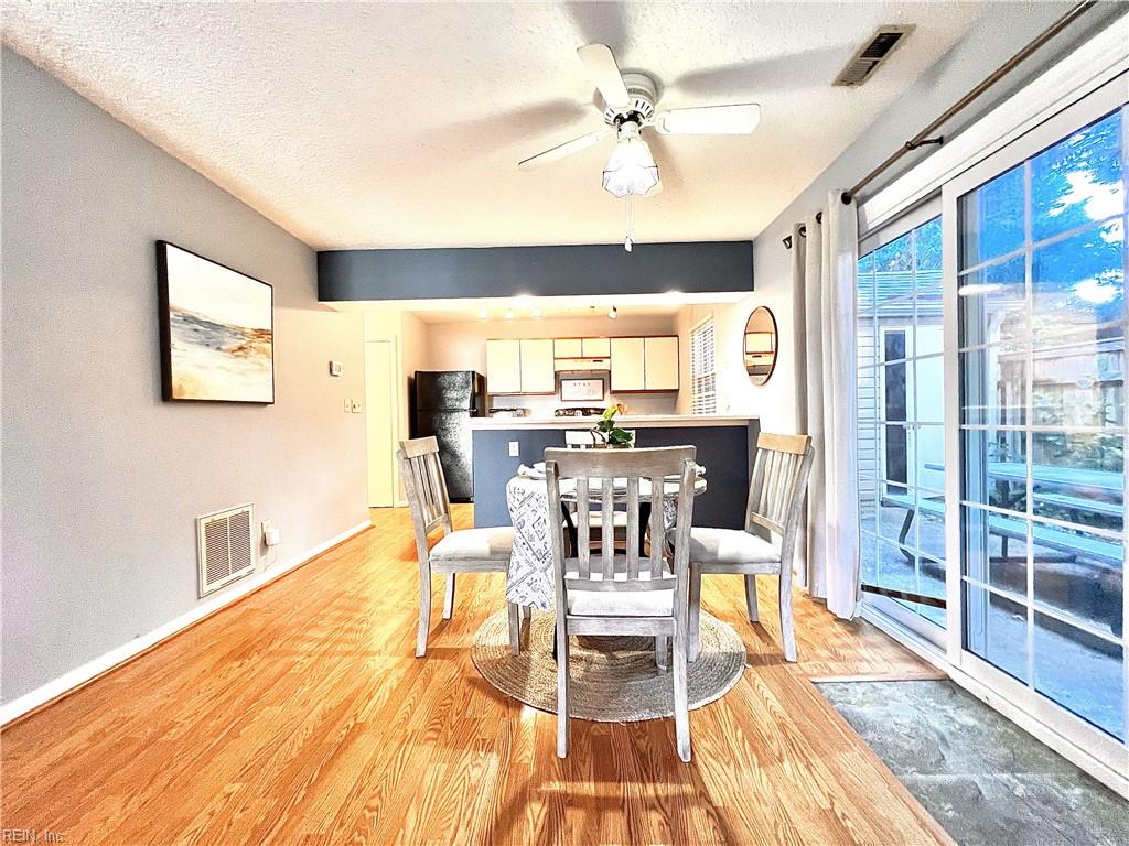 624 Ridge CIR