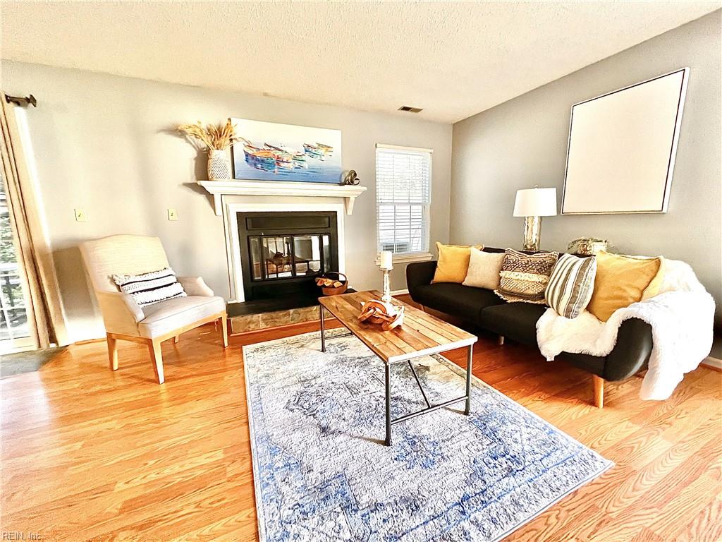 624 Ridge CIR