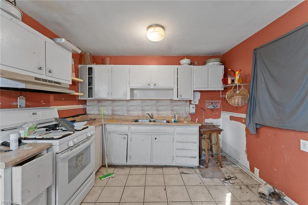 2911 Mattox DR