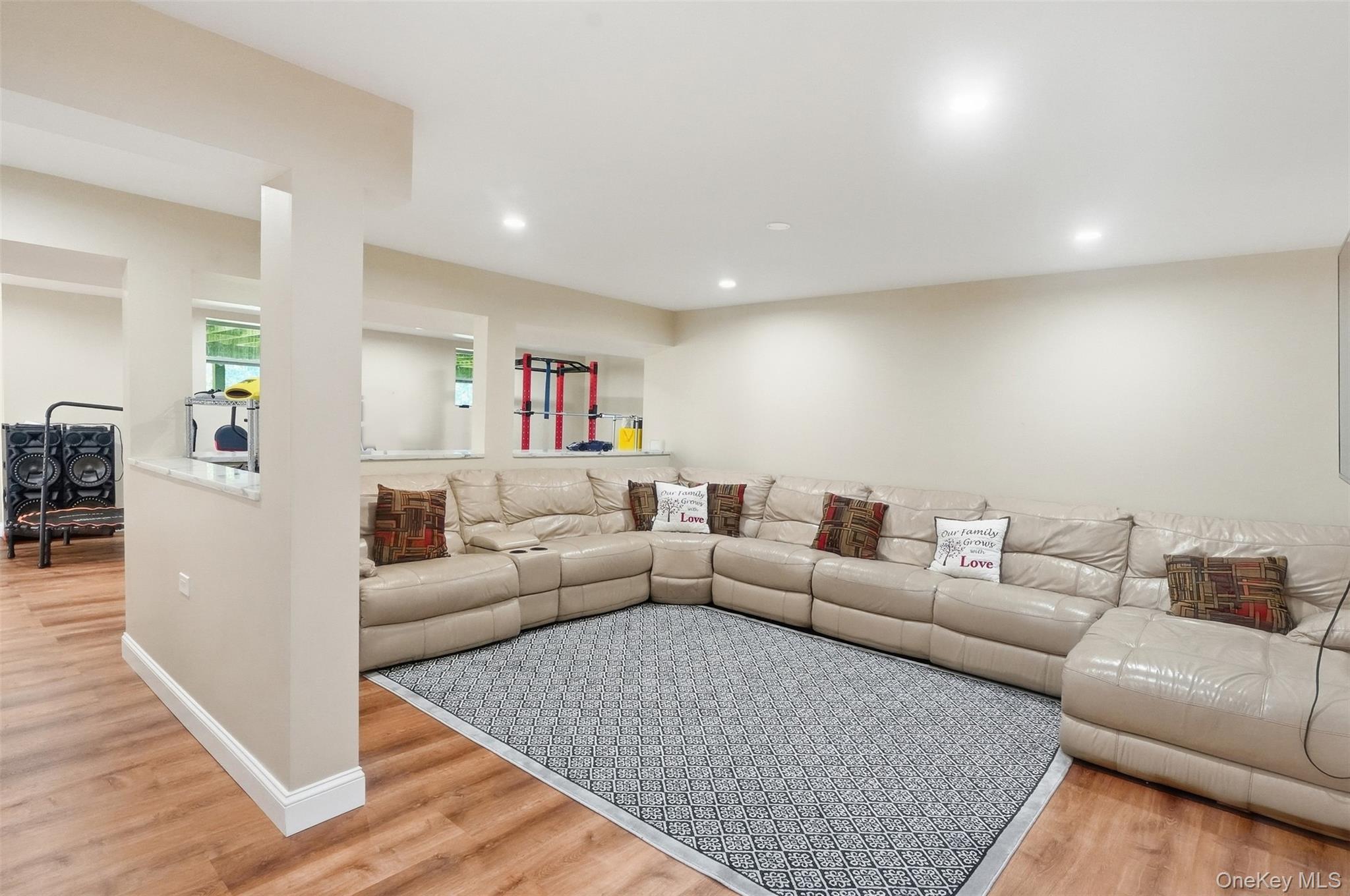 17 Meadow Crest Drive