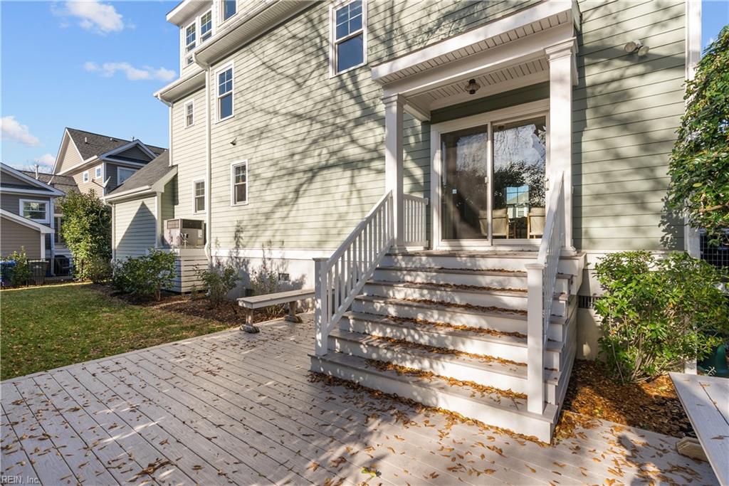 1263 Manchester AVE