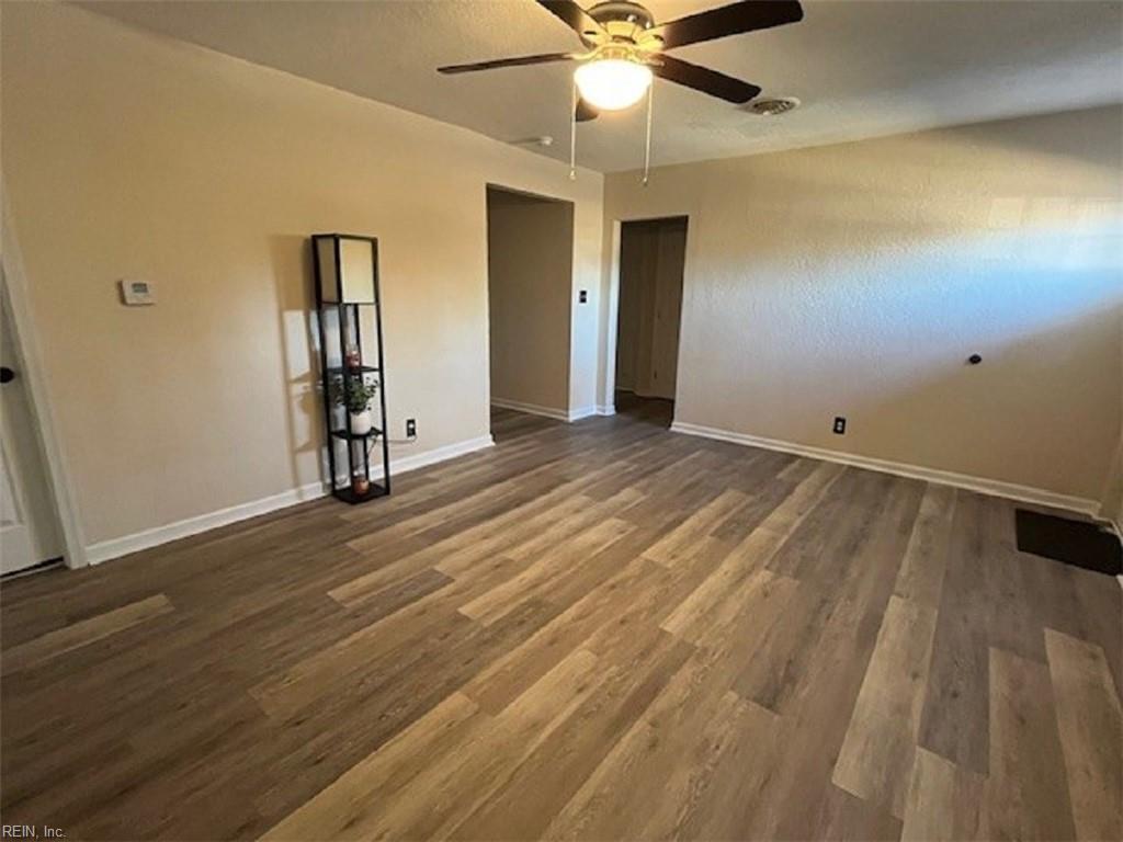 419 W Little Creek RD