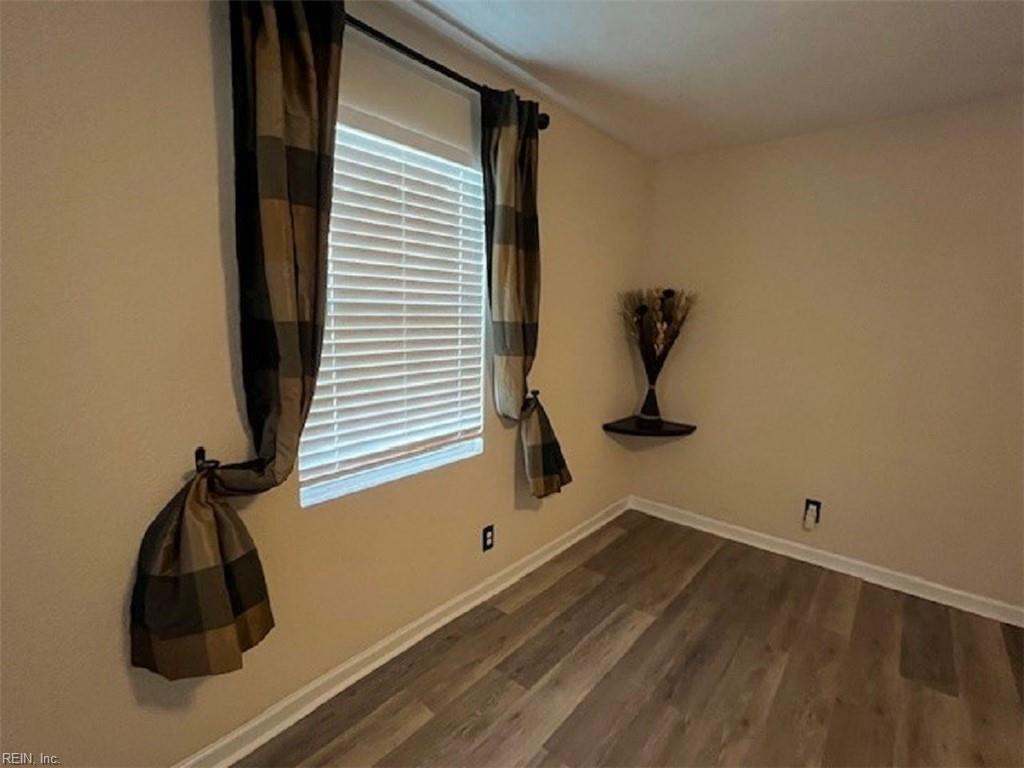 419 W Little Creek RD