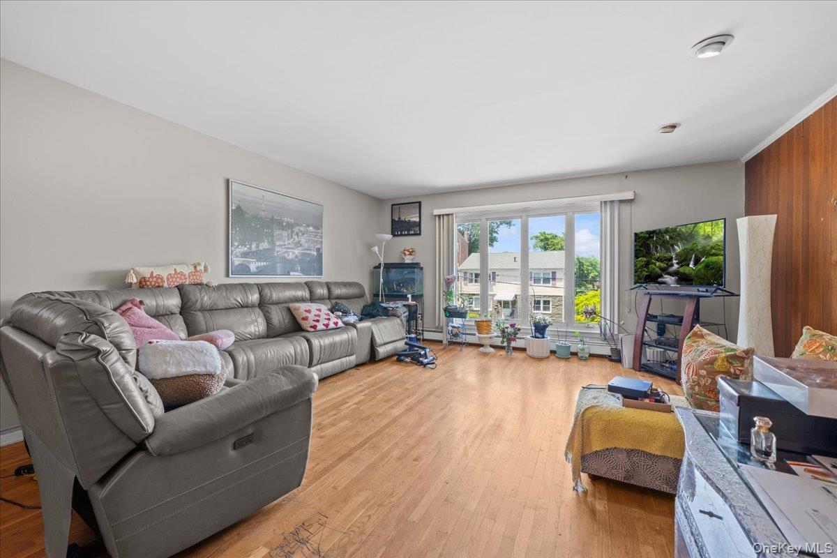 76 Stevens Avenue