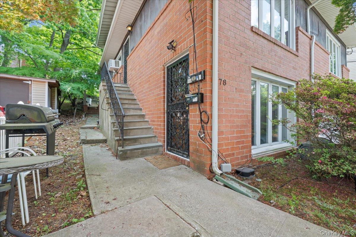 76 Stevens Avenue