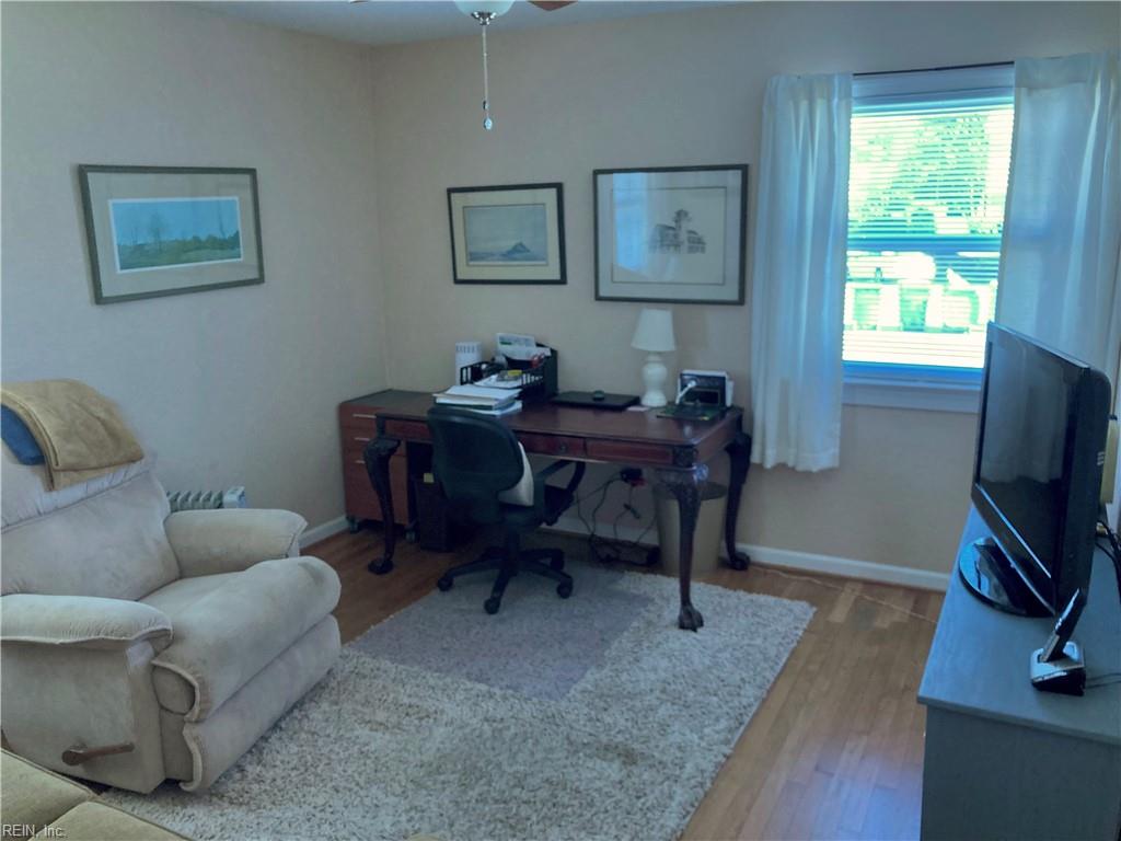 1301 Laurel Cove CIR
