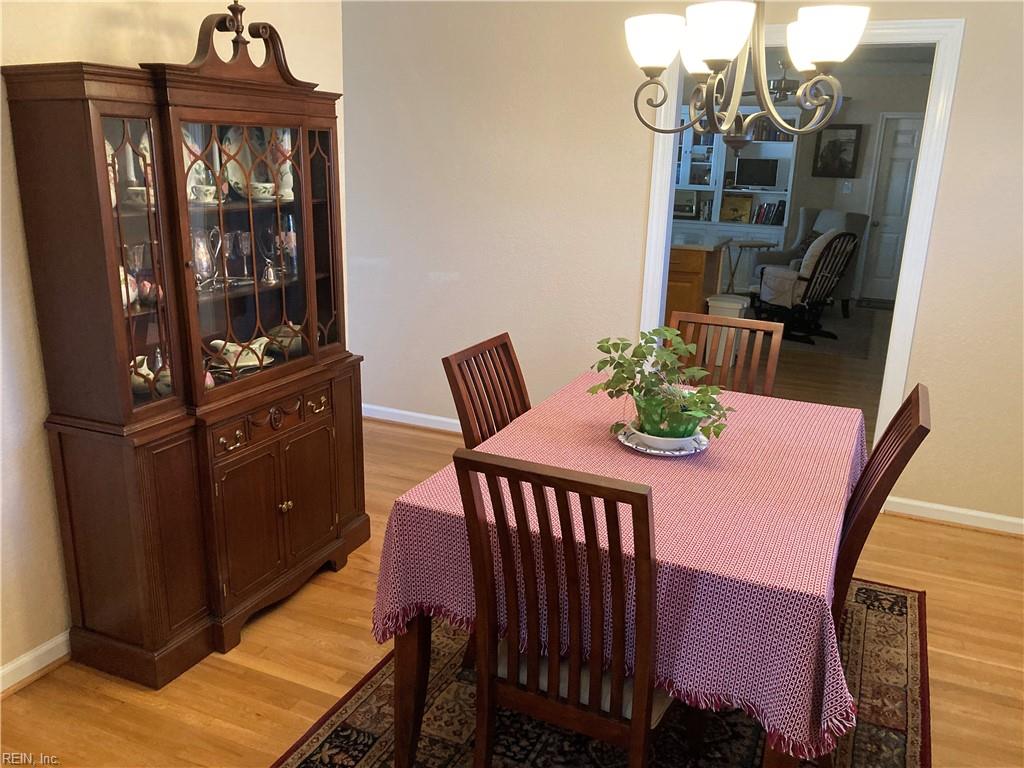1301 Laurel Cove CIR