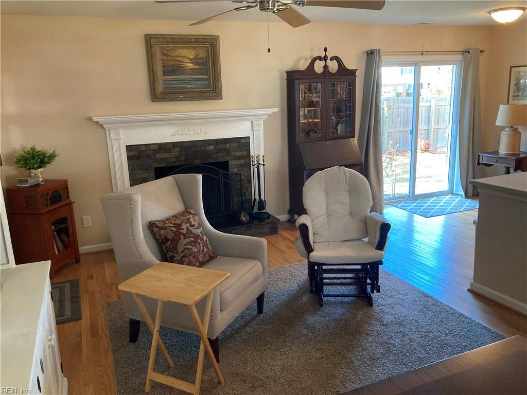 1301 Laurel Cove CIR