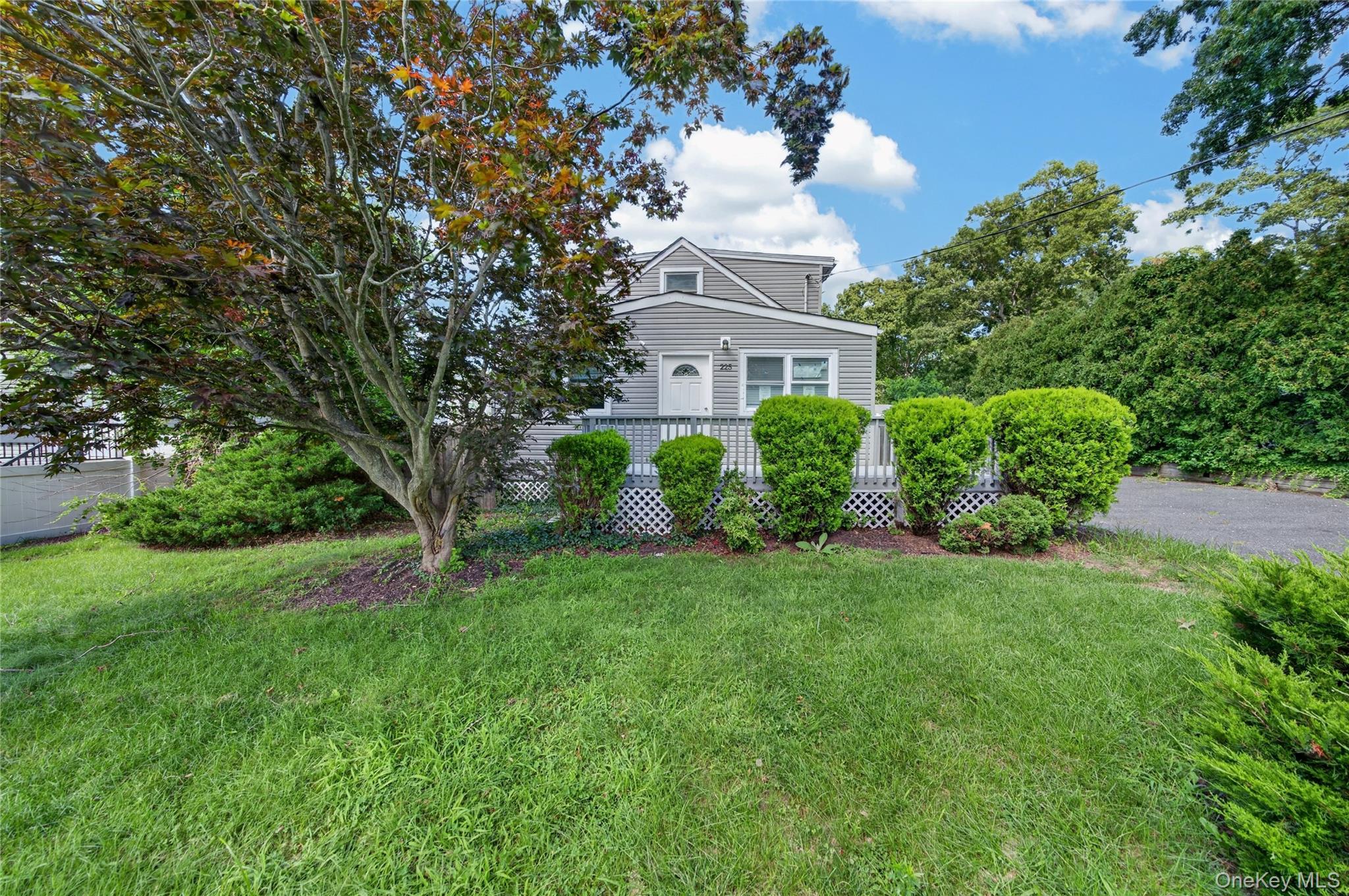 225 fir grove ronkonkoma