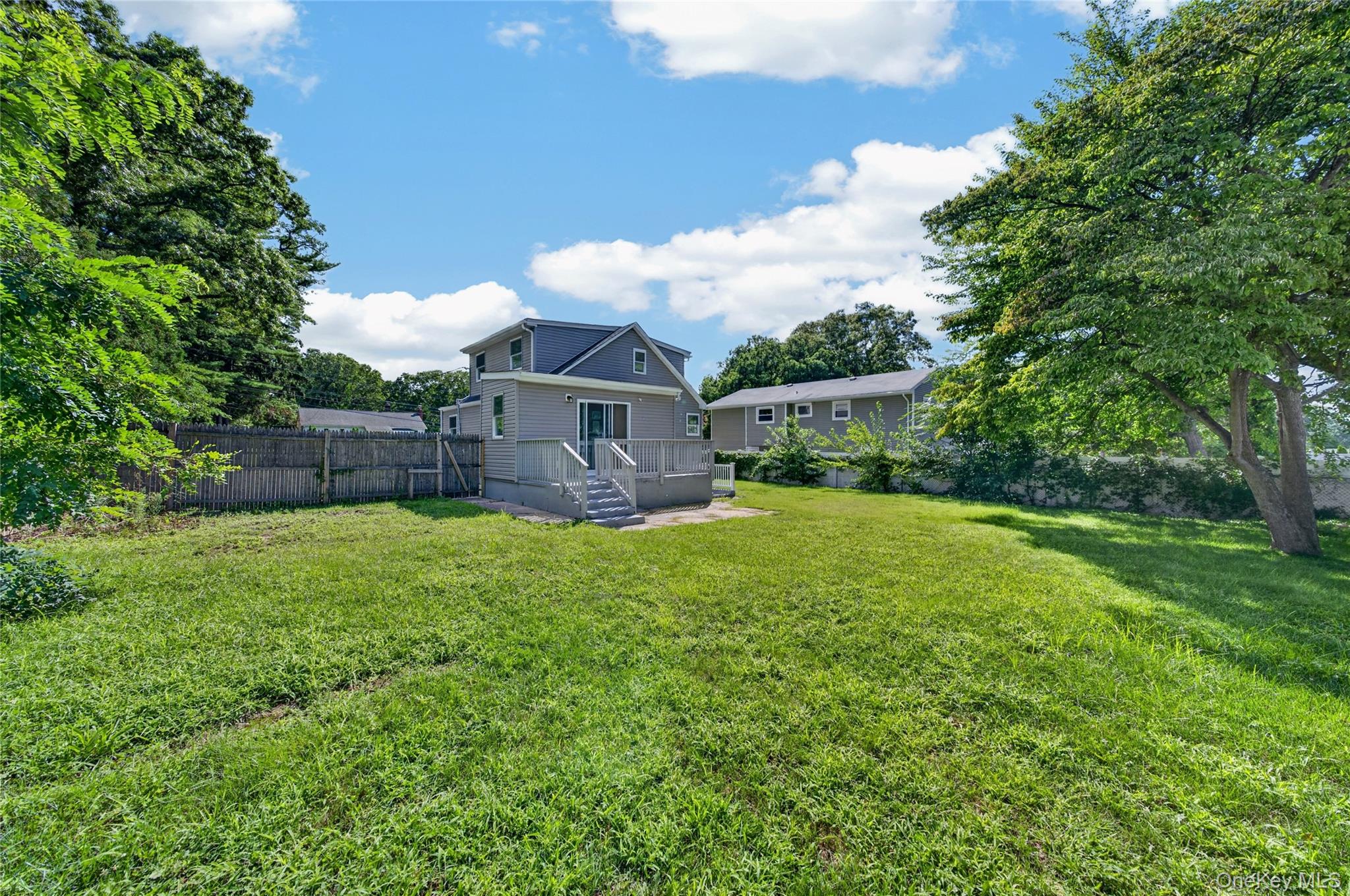 225 fir grove ronkonkoma