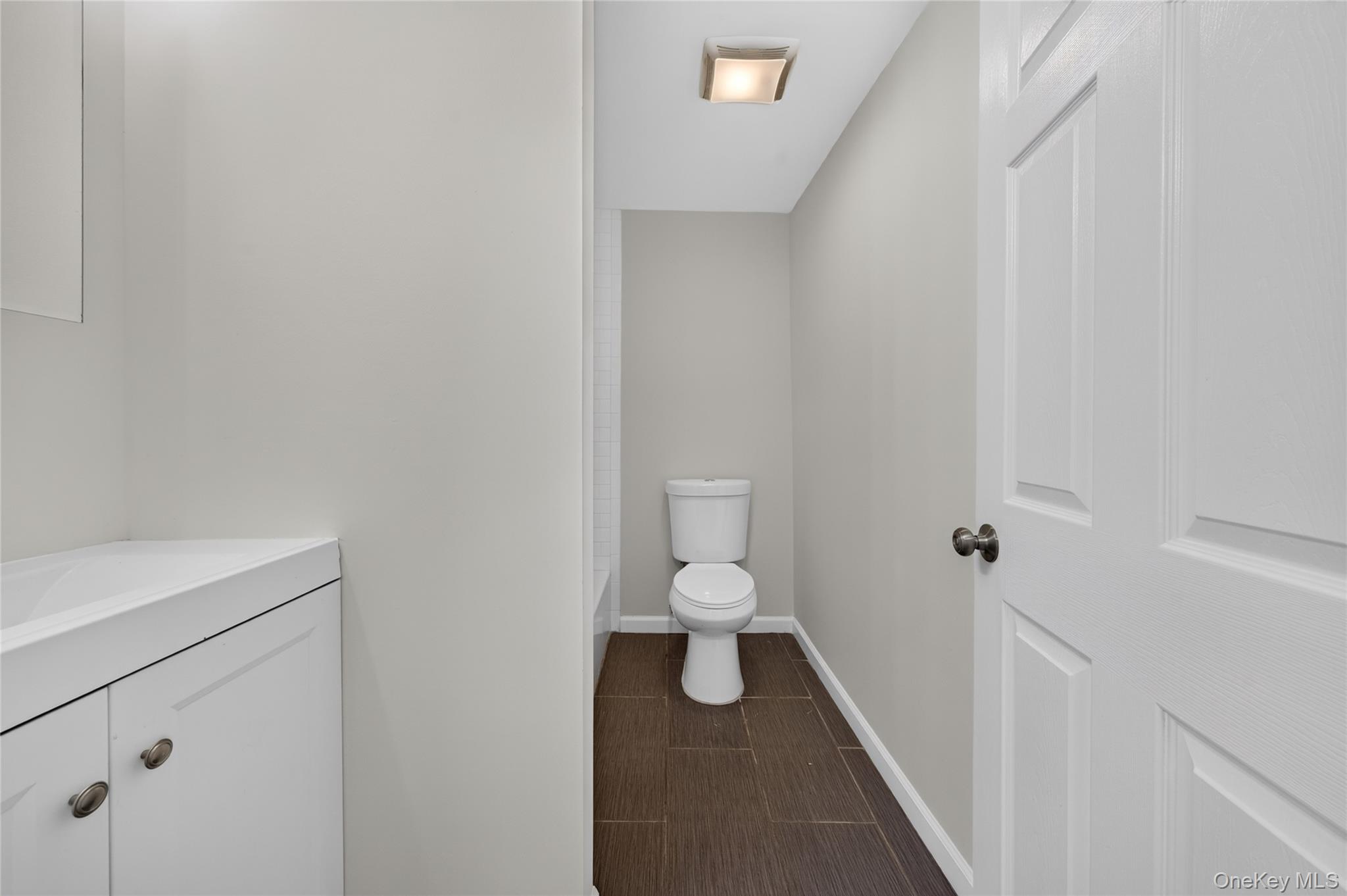225 fir grove ronkonkoma