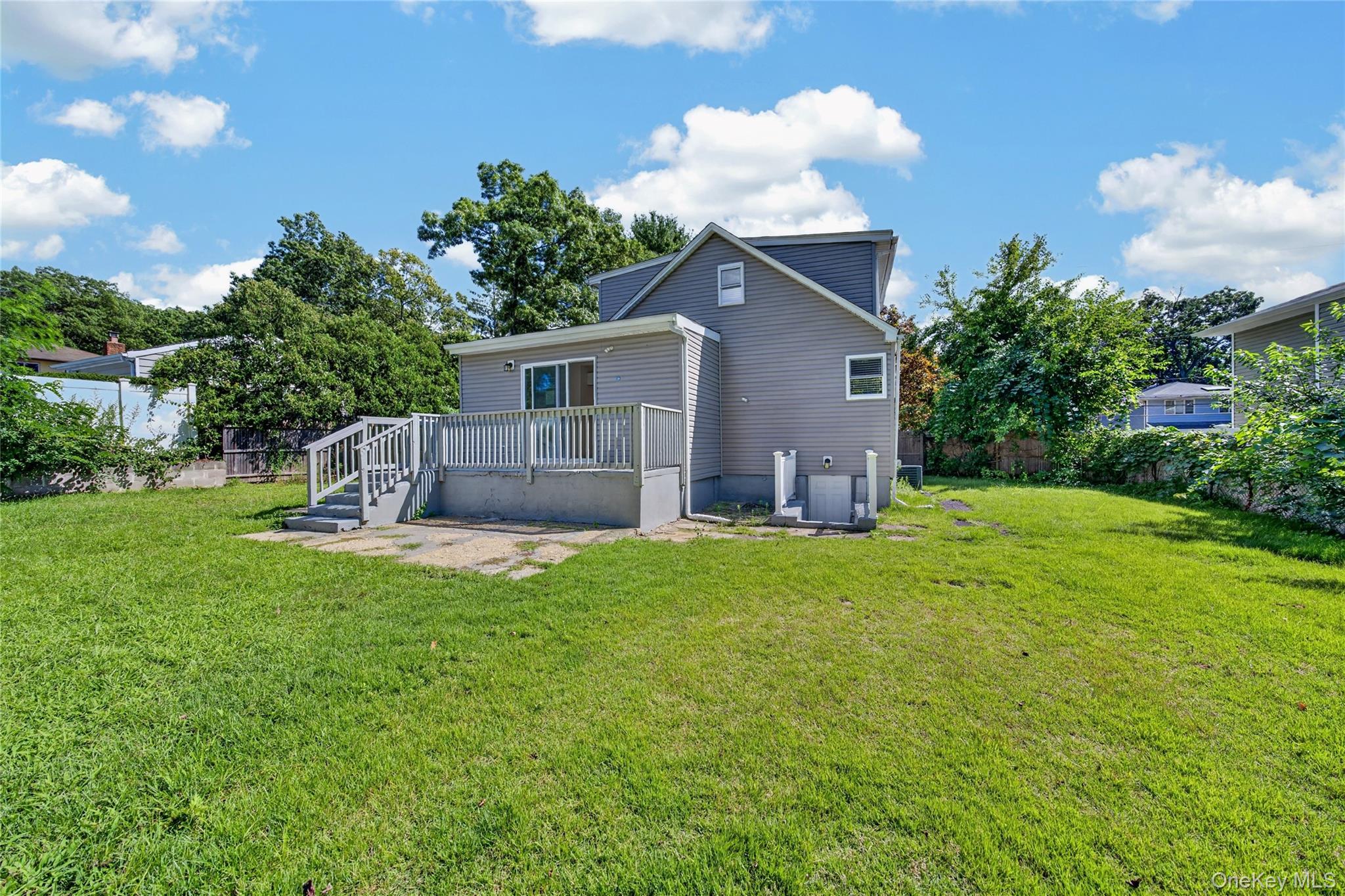 225 fir grove ronkonkoma
