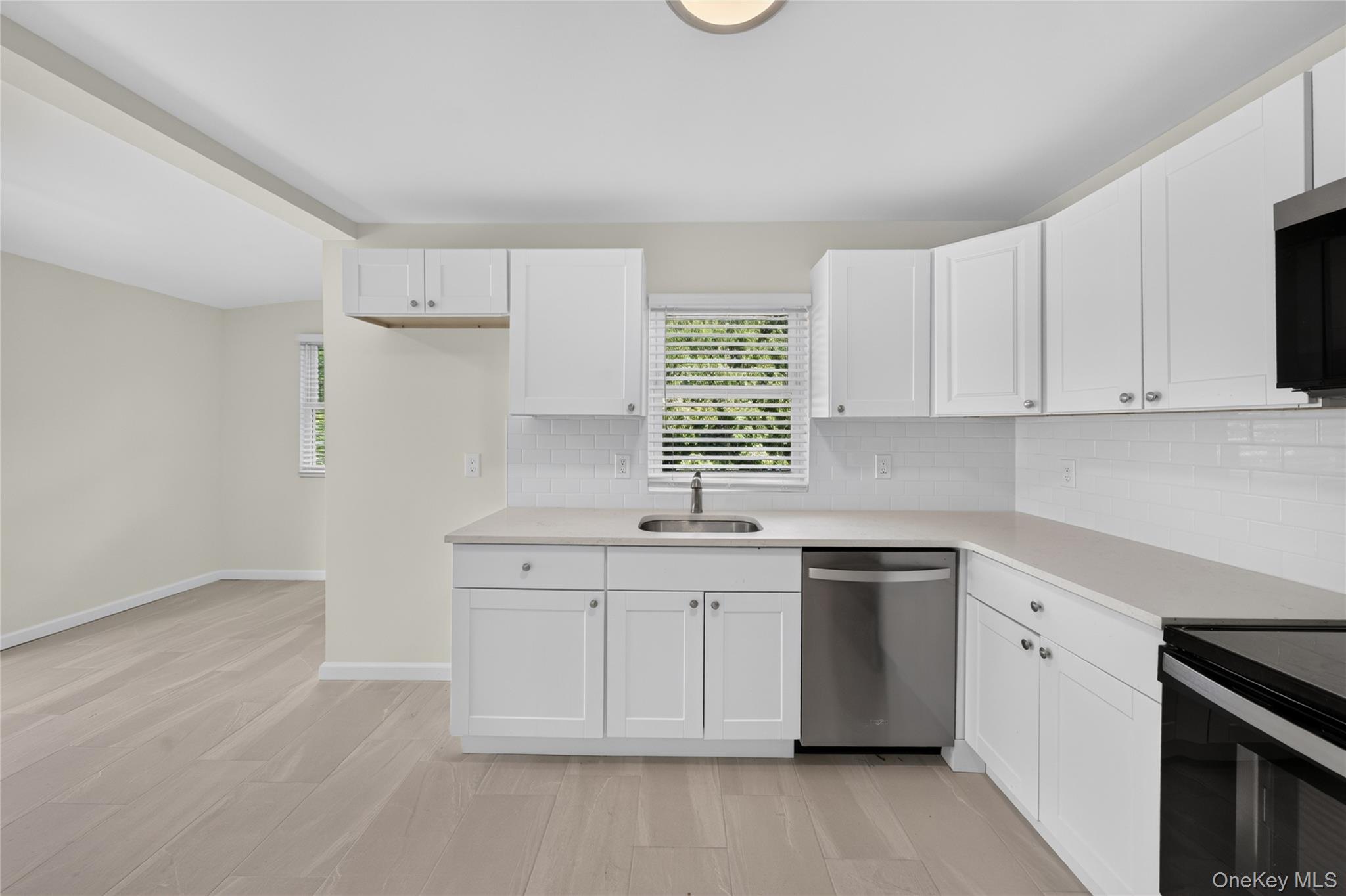 225 fir grove ronkonkoma