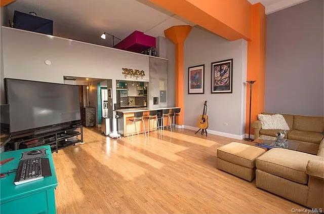 1 Landmark Square Unit: 501
