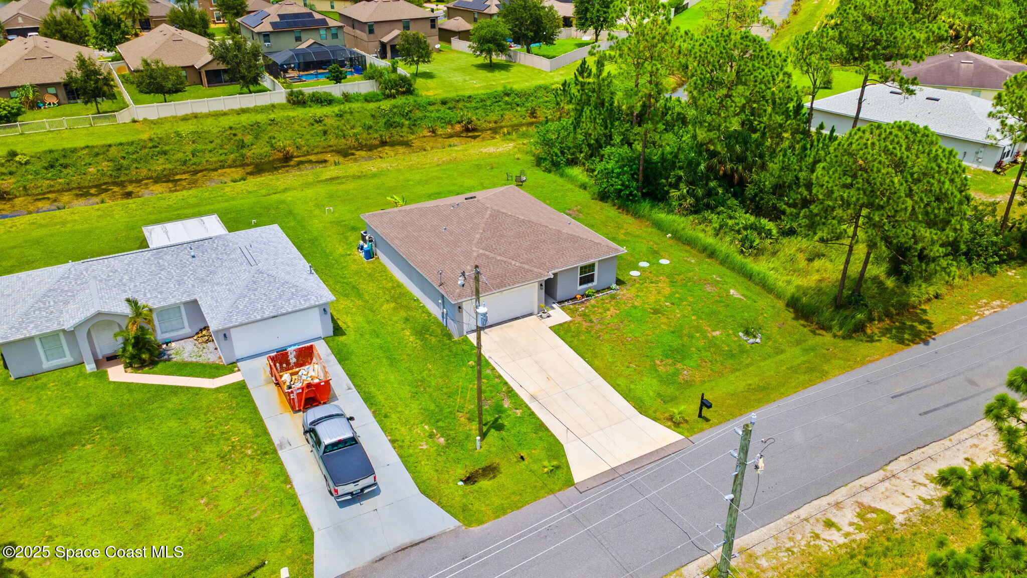575 Paigo Street SE