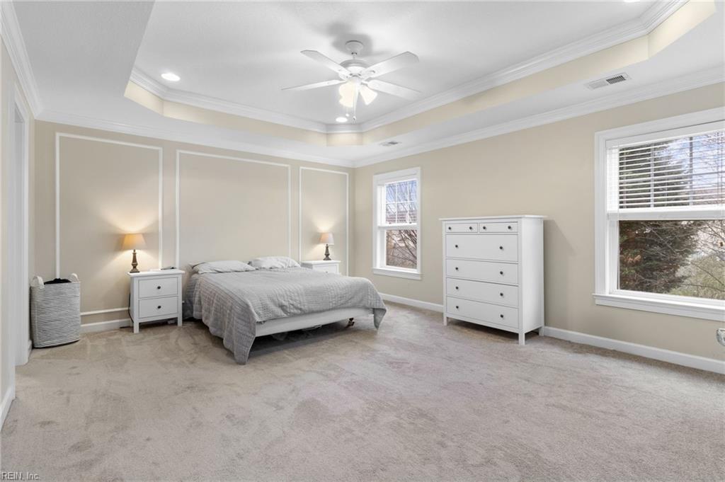 5585 Frog Pond LN