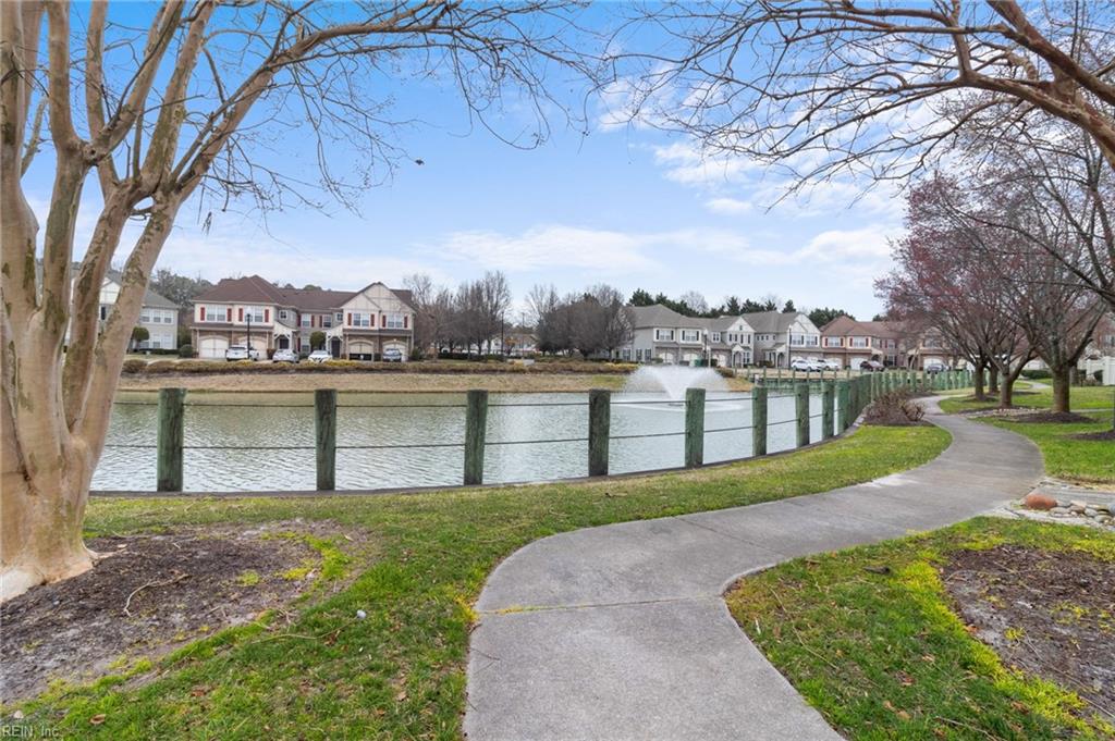 5585 Frog Pond LN